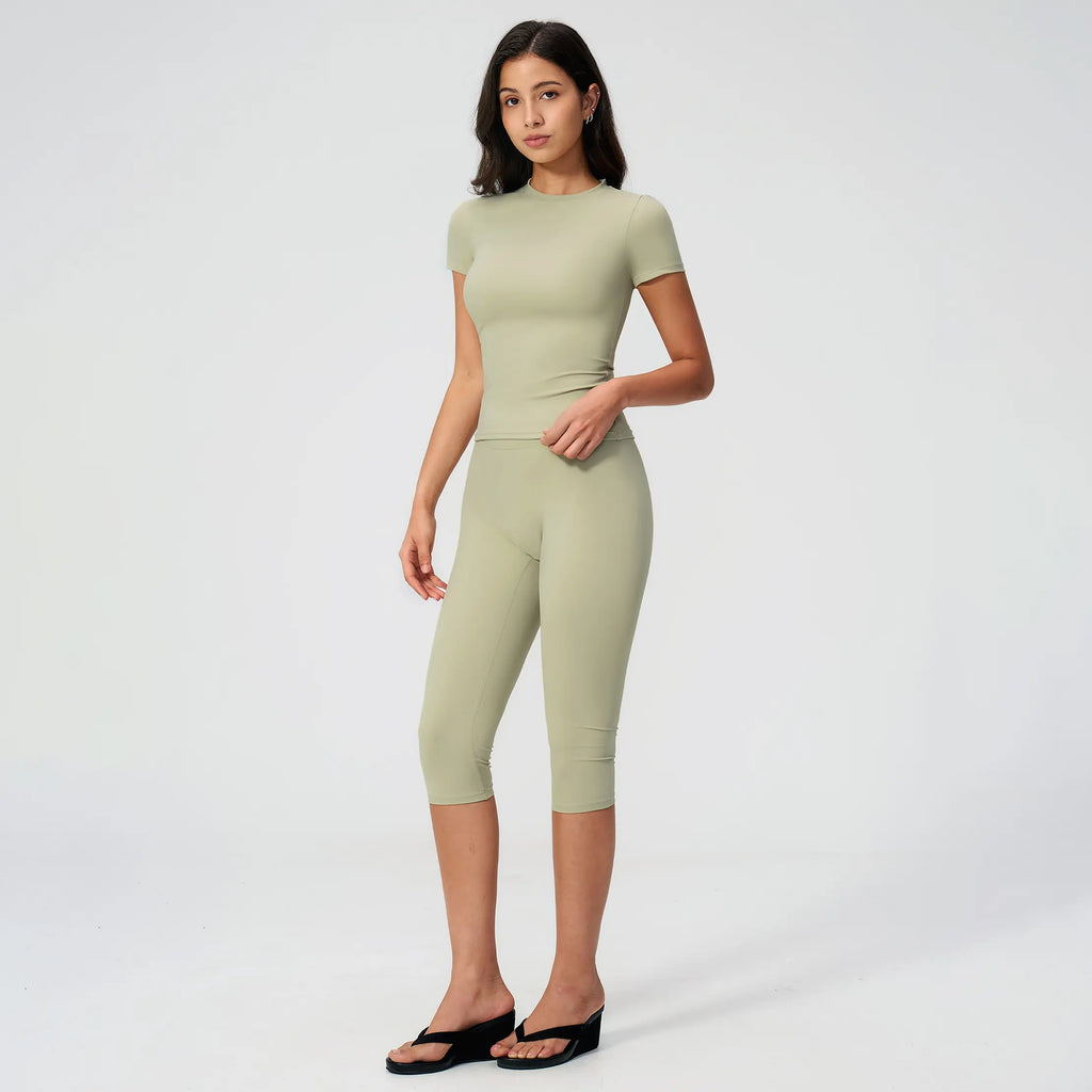 Women'S 2 Piece Capri Set, Slim Fit Short Sleeve T-Shirt and High Waist Leggings, Tummy Control Butt Lifting Polyester Activewear for Gym Yoga, Two Piece Set
